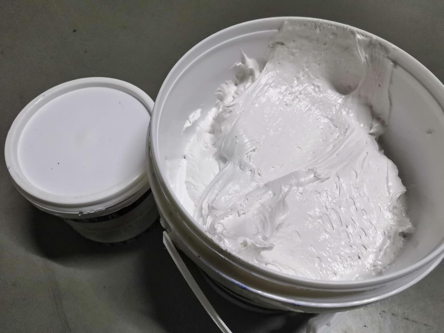 耐磨陶瓷涂料如何施工 耐磨陶瓷涂料如何施工
